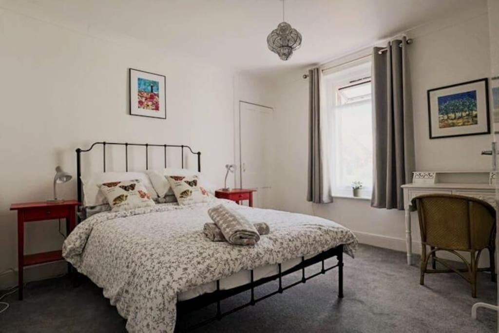 4 Bed Home 3 Mins From Harbour + Sandy Beach Folkestone Exterior foto