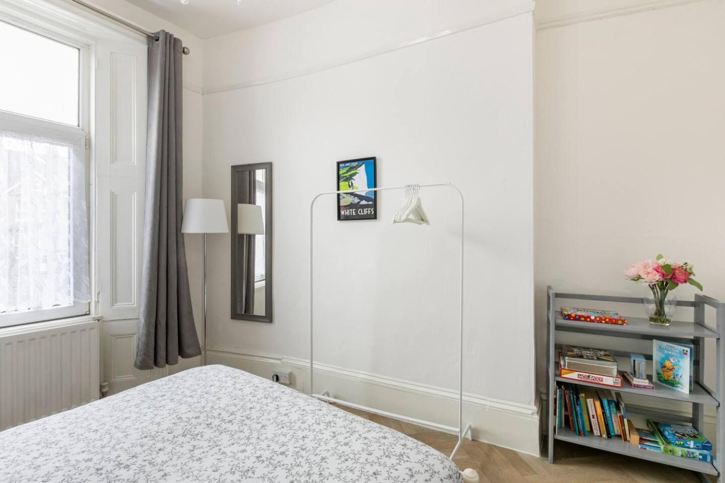 4 Bed Home 3 Mins From Harbour + Sandy Beach Folkestone Exterior foto